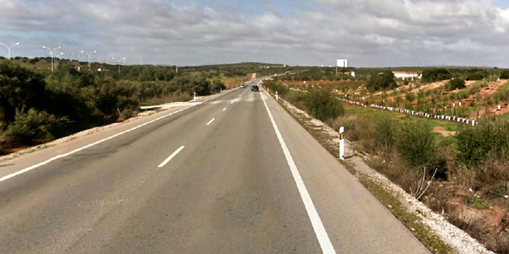 Young woman, 20, dies after car overturns on A-357 near Campillos