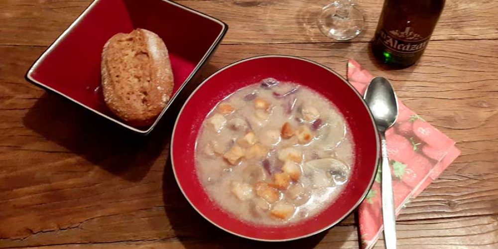 Vegan Mushroom Soup – Secret Serranía-style